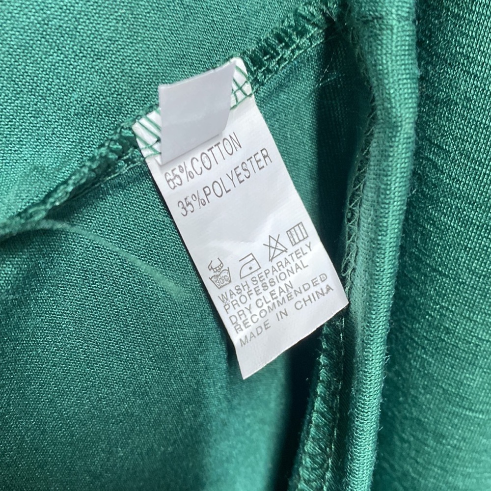 🦋NWOT Boutique Cold-Shoulder Top - Picture 3 of 4